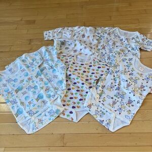 Tender Ivy Bambini NWOT lot of 7 Infant Print Bodysuits size Large 27-34lbs